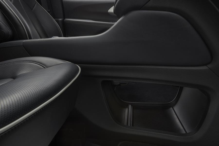Детали интерьера Chrysler Pacifica Limited S Appearance Package AWD (RU) 2020 года  (фото 69 из 70)